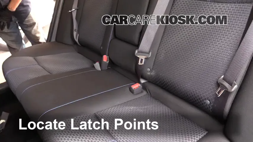 2016 Nissan Sentra FE+S 1.8L 4 Cyl. Asientos de Carro Instalar